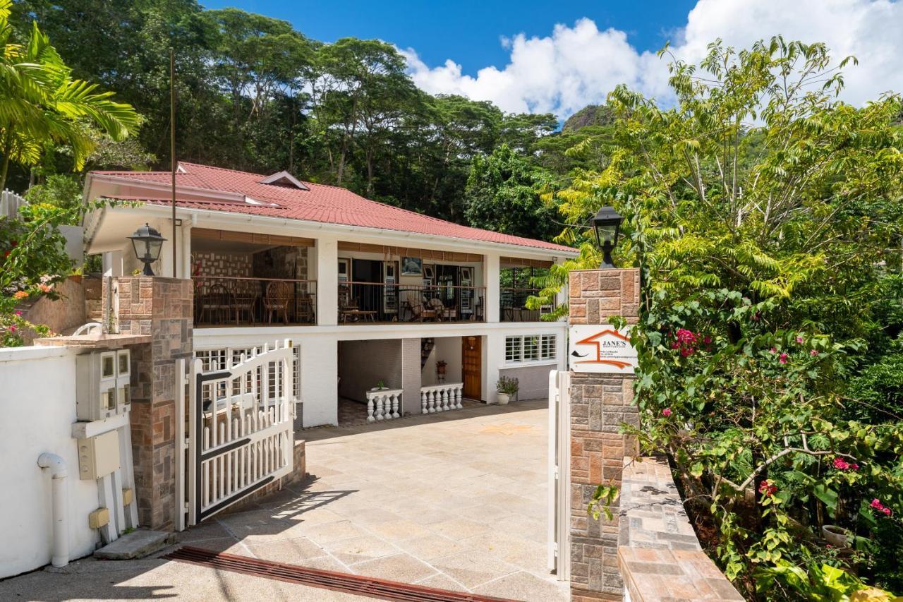 Janes' Serenity Guesthouse Anse a La Mouche Экстерьер фото
