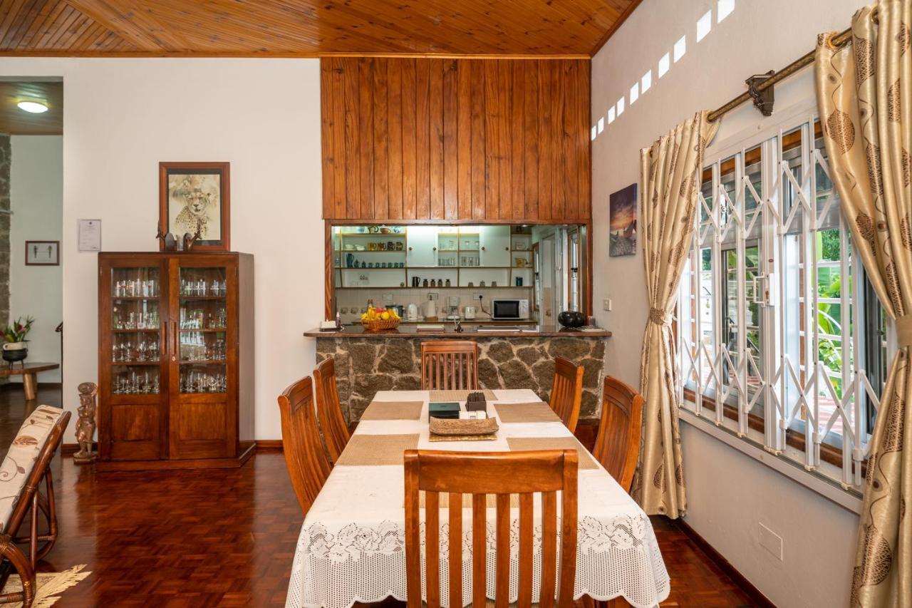 Janes' Serenity Guesthouse Anse a La Mouche Экстерьер фото