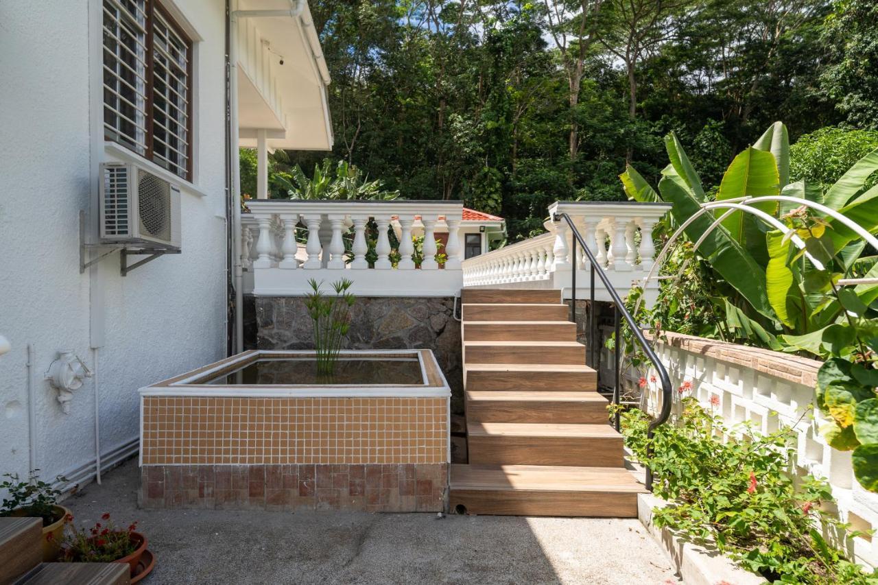 Janes' Serenity Guesthouse Anse a La Mouche Экстерьер фото