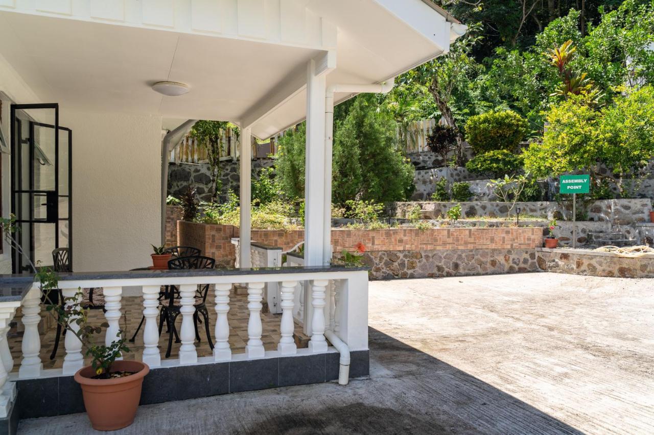 Janes' Serenity Guesthouse Anse a La Mouche Экстерьер фото