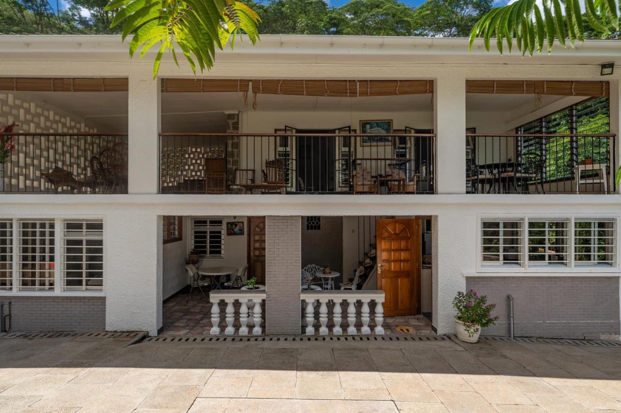 Janes' Serenity Guesthouse Anse a La Mouche Экстерьер фото